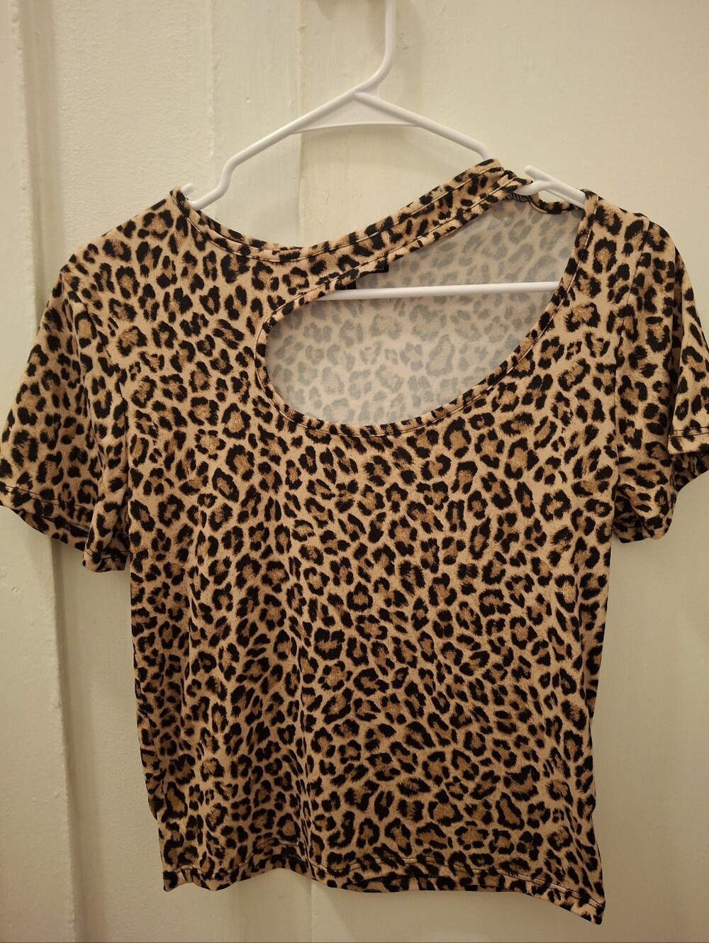 Leopard Print Cutout Short Sleeve Top
